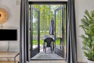 6-Person Forest 183 Bungalow - 7