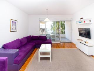 Modern Apartment 200 m from the Beach - 0
