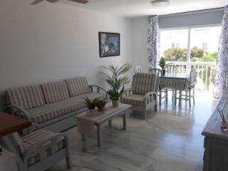 Lovely 1-Bedroom Apartment in Roquetas de Mar, Spain - 0