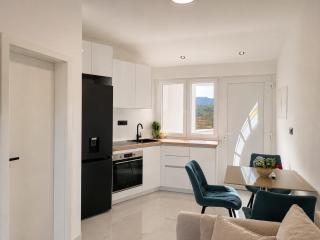 Amore Apartment by the Sea - Znjan Beach - 8