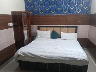 PLAY HOTEL ADITYA RESIDENCY couple friendly - 0