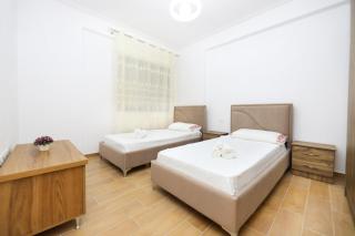 Thomas Apartment 1 - 3