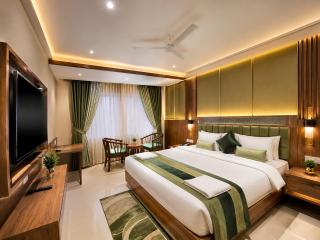 HOTEL SWIMMING POOL LUXUARY NRB ,Puri , Near Seabeach And Jagannath Temple , Fully Air Condationed Rooms ,Wifi , Lift , Restaurant With Parking , Near Hote The SB Palace Inn , BEST HOTEL IN PURI BEACH - 1