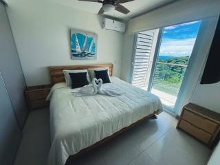 Luxurious Condo with Spectacular Ocean Views - 6