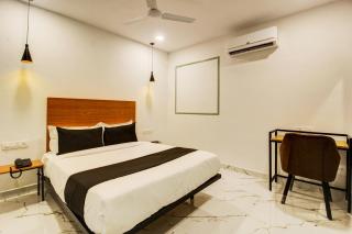 Super Townhouse RCC Hotel Banjara Hills - 9