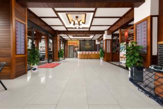 Radisson Hotel - 8
