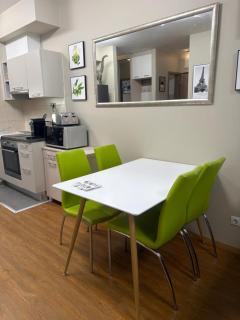 Corvin deLuxe Apartment with 2 bedrooms - 1