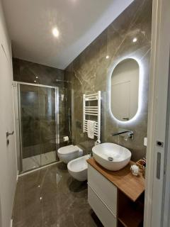 FortyEight Luxury Suite - 9