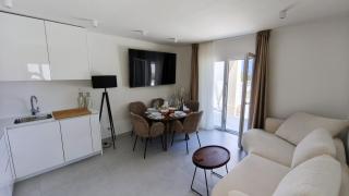 Villa Levante Apartments, quiet location and close to beach, only 300 m from sea - 5