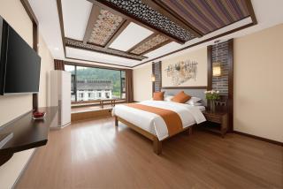 Lissen Hotel 5 min to Forest Park East Gate & Tour Tickets-Romantic Mtn View Room - 8