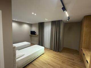 SD House - 5