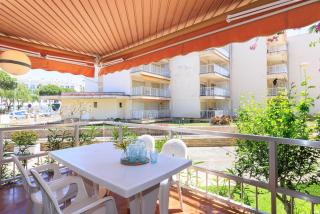 UHC Villamar Family Apartments - 8