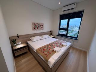 Mountain & City View Apartment by 365apartments - 8