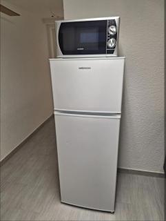 Room AMOS - 4