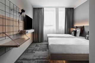 Moxy Duesseldorf City - 4