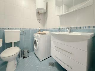 Viamis Apartment 10 Min Walk to Center - 6