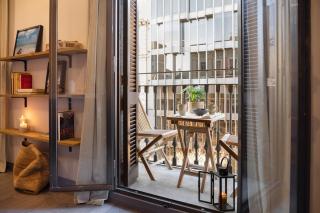 Spacest - Carrer de València A - 8
