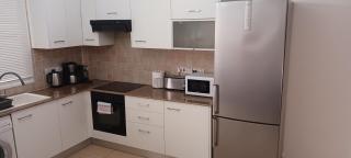 2 bedroom with private garden, walk to Nissi Beach - 8
