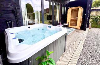 Cozy wellness family house with private garden & jacuzzi & sauna between Amsterdam Haarlem and Schiphol Airport - 2