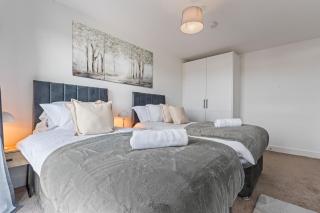 Stylish 2BR LIVERPOOL APARTMENT - 6