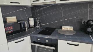 Lian VIP Apartment - 1