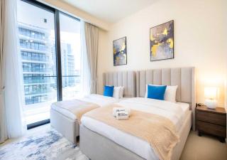 Opulent Coastal Escape 2BR and Maid room with Sea view by Island Properties - Ras al-Khaimah - 5