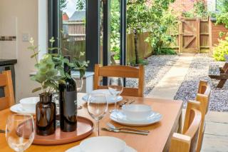 Entire home in Hanley United Kingdom - 4