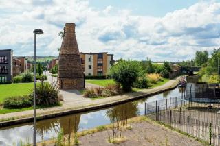 Entire home in Hanley United Kingdom - 2