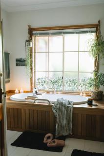 Green Gables Bed and Breakfast - 3