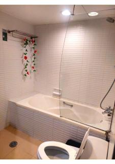 Omni Tower Serviced Apartments Nana Bangkok - 5