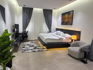 Reign Residence - 5