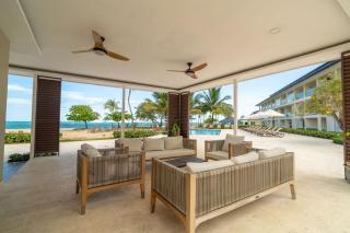 Oceanfront Penthouse, Playa Dorada Escape - 8