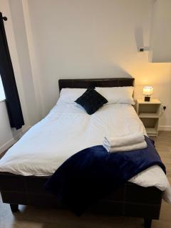 Accessible Town Centre 1 bed Flat Kettering Wi-FI - 8