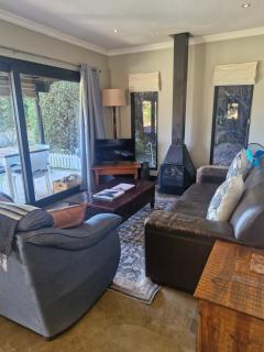 9 Stoney Way Cottage - 3