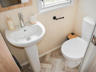 Tamarisk Way 66 - Ukc9394 - 1