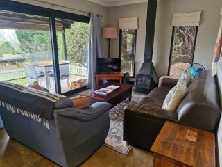 9 Stoney Way Cottage - 2