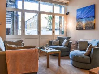 The Courtyard - 8