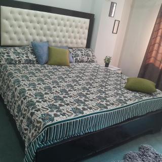 Flat 2 bed bahria town phase 8 near to bahria hospital - 3