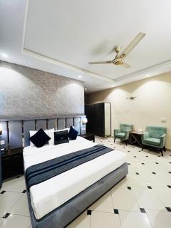 Shelton's Rezidor House F-7 Islamabad - 1