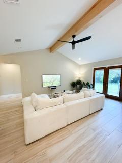 Modern 2bed 2bath house pool and cold plunge - 0