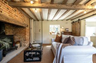 Plum Tree Cottage - 2