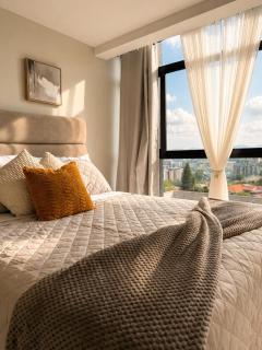Apto de Lujo con Piscina, Gym, Play Room, Cowork y gran vista a la cuidad - 8