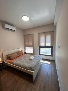 Niko's Modern Family Home near the Beach - 1