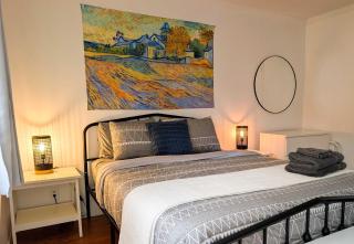 Chalet #11 Waterfront with Spa, Wifi & AC - 4