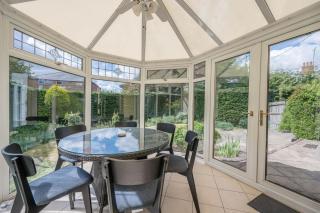 The White House, Tunstall - 5
