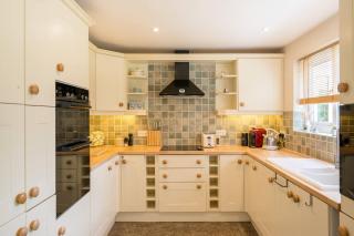 The White House, Tunstall - 3