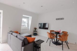 Top Floor 1-Bed - Balcony - Fitzrovia - Sleeps 4 - 8