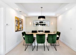 One Bedroom Condo with Panoramic City Views - 2