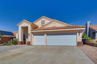 Nurse-Friendly Henderson Home Near Hospitals - 9