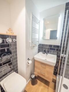 Ferienwohnung-in-Malente-fuer-1-Person-2-OG-mit-Balkon-WLAN-MEDE0201 - 1